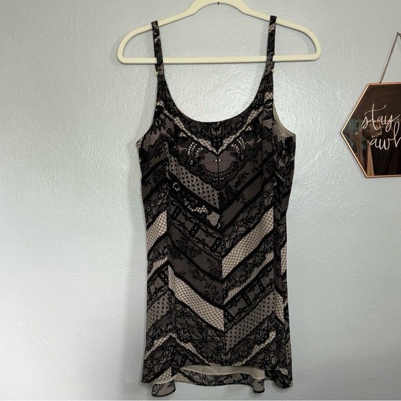 Cabi monaco Lace print  3278 Size Medium - Picture 2 of 6